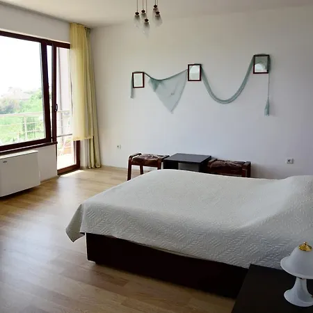 Guest Sea View * Balčik